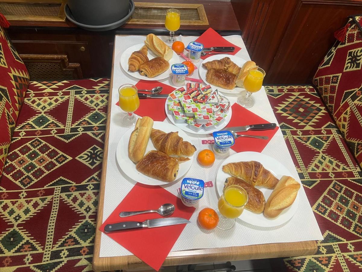 Hotel Le Bon Moine 랭스 외부 사진